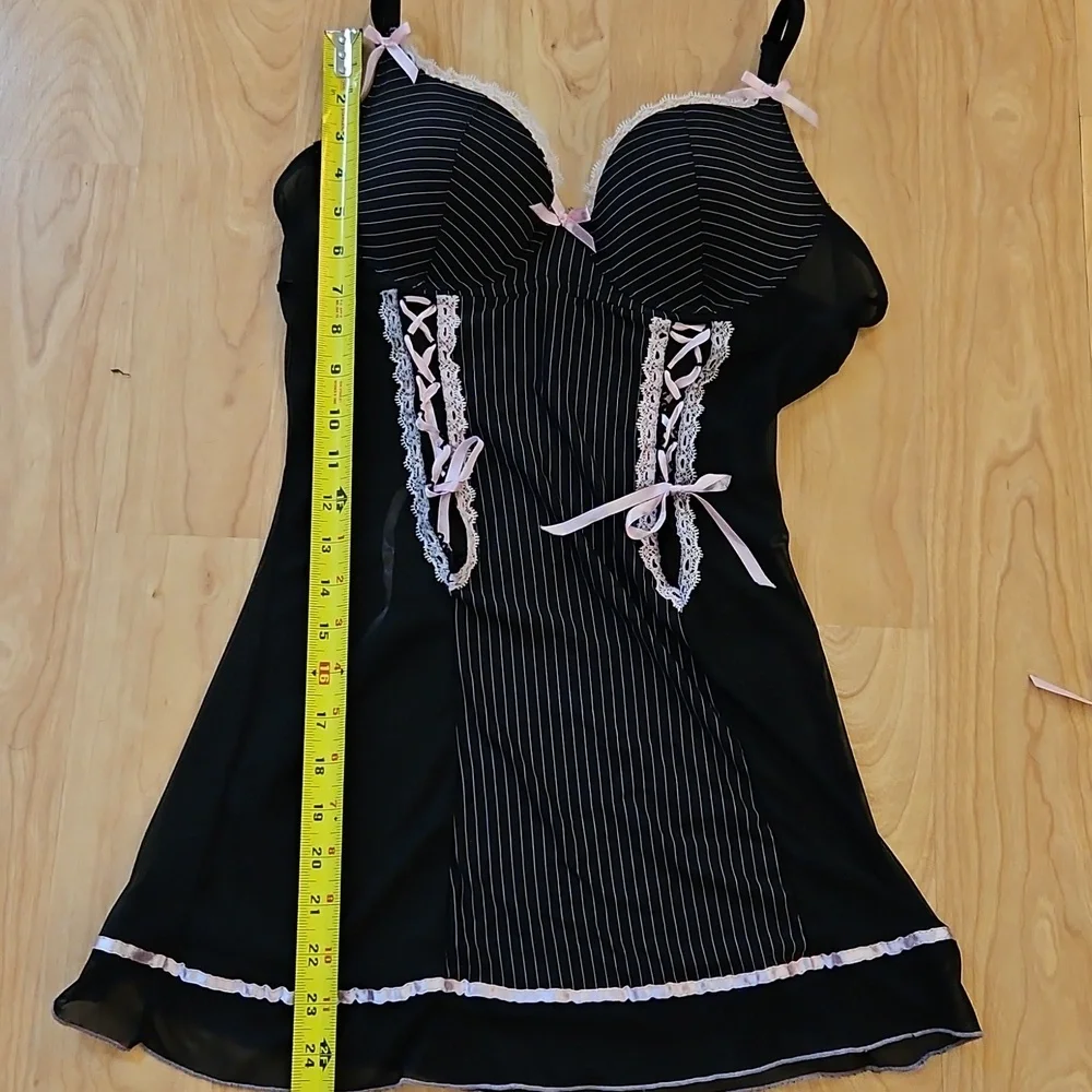 Native Intimates 2-piece Matching Black and Pink Chemise (36C) & Thong (M) - Picture 8 of 12